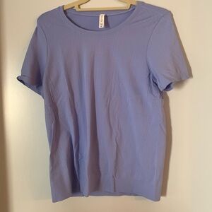 Athleta women’s tee